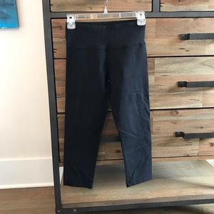 Lululemon Wunder Under Crops. Black print, 4.